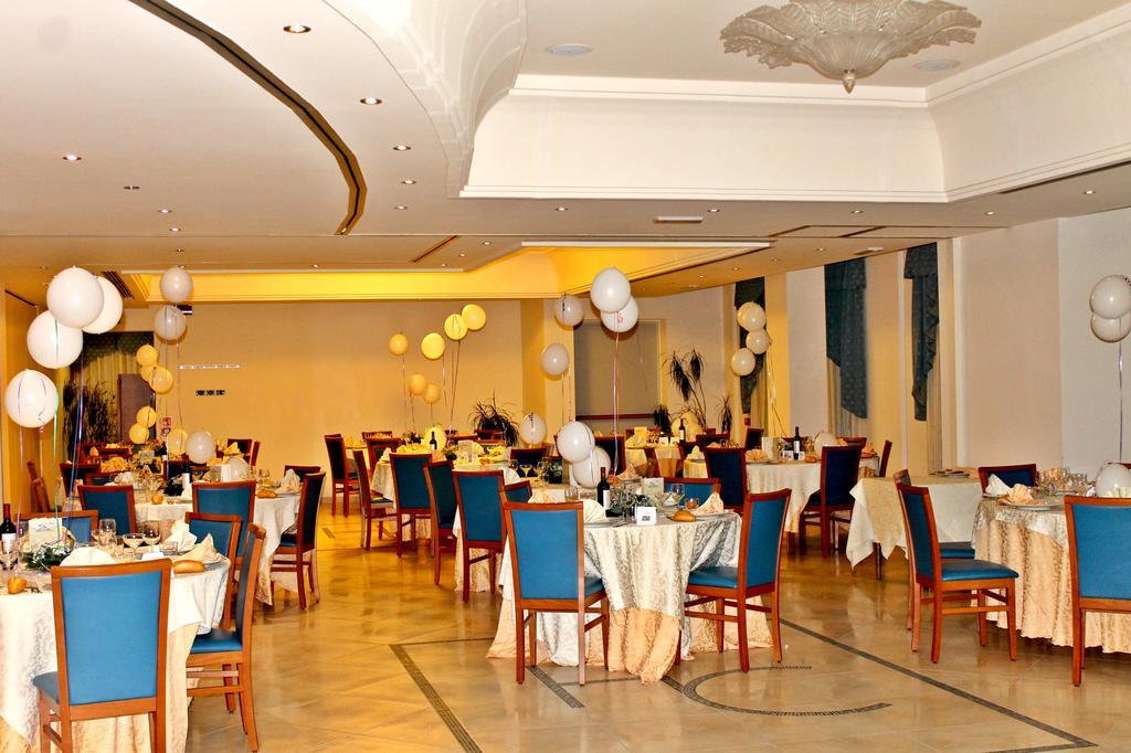 Hotel Concorde Sant'Egidio alla Vibrata Exteriér fotografie